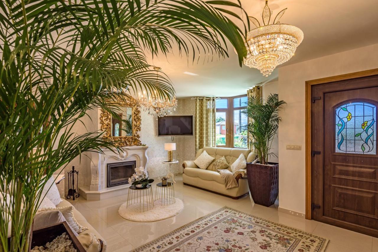 Casa Victoria Garden Con Jacuzzi Y Piscina Villa กัลดัส เด เรย์ส ภายนอก รูปภาพ